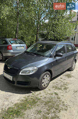 Універсал Skoda Fabia 2009 в Збаражі