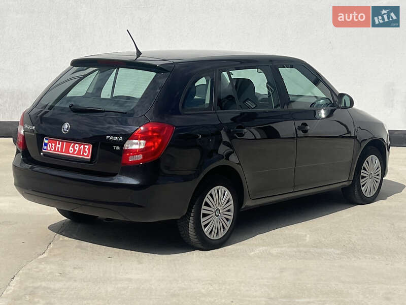 Універсал Skoda Fabia 2013 в Вінниці
