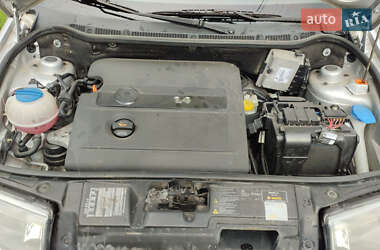 Хэтчбек Skoda Fabia 2006 в 