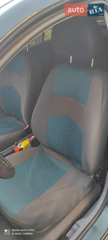 Універсал Skoda Fabia 2001 в Ужгороді