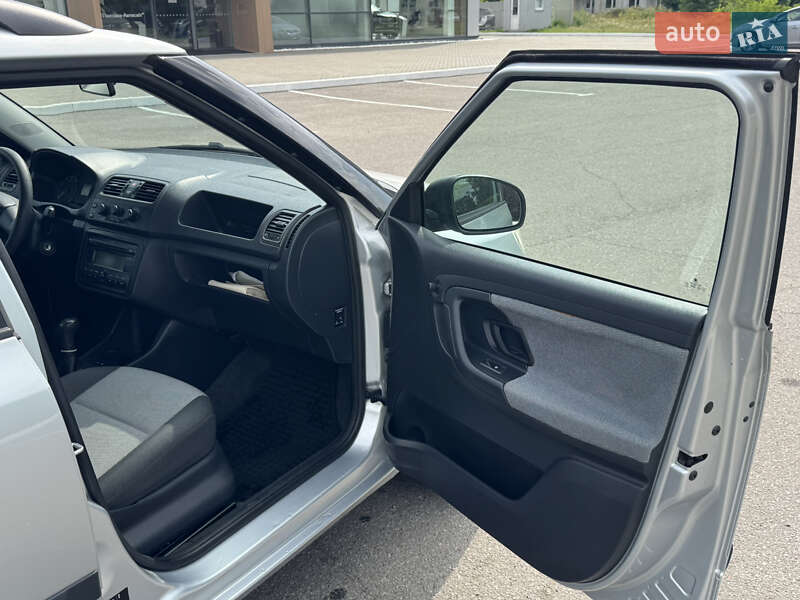 Универсал Skoda Fabia 2010 в Полтаве
