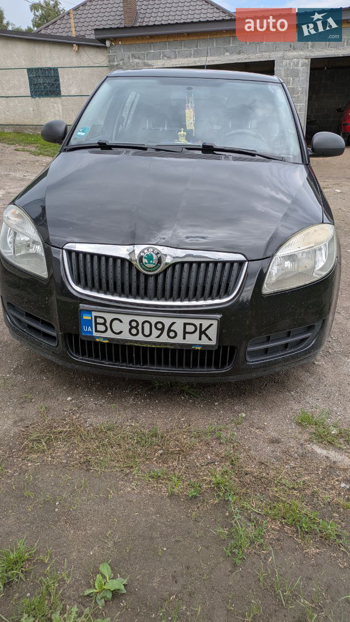 2010 Skoda Fabia - мініатюра 14