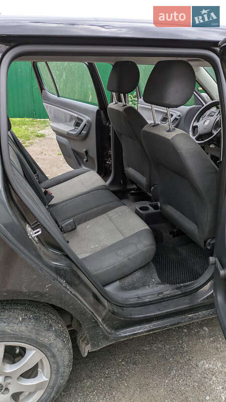 Хетчбек Skoda Fabia 2009 в Городку