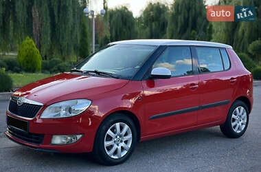Хэтчбек Skoda Fabia 2011 в Сумах