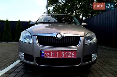 Хетчбек Skoda Fabia 2008 в Звягелі