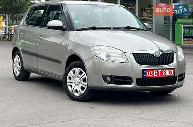 Хэтчбек Skoda Fabia 2008 в Лубнах