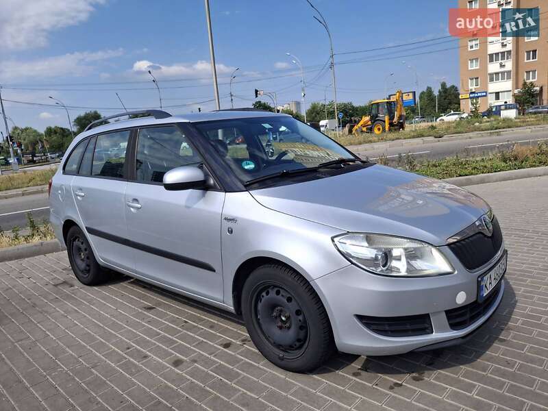 Універсал Skoda Fabia 2011 в Києві фото 3 Універсал Skoda Fabia 2011 в Києві