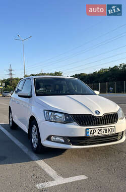 Хэтчбек Skoda Fabia 2017 в Запорожье