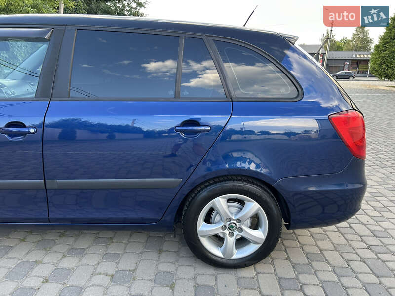 Універсал Skoda Fabia 2010 в Івано-Франківську