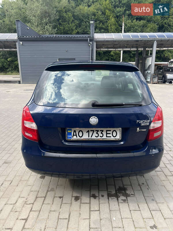 Універсал Skoda Fabia 2010 в Тячеві