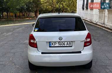Хэтчбек Skoda Fabia 2012 в 