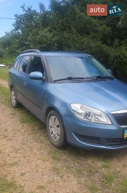 Универсал Skoda Fabia 2011 в Черновцах