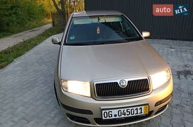 Седан Skoda Fabia 2005 в 