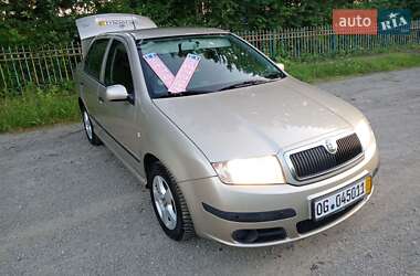 Седан Skoda Fabia 2005 в 