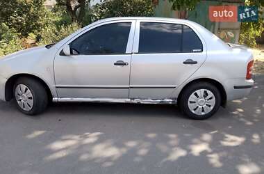 Седан Skoda Fabia 2004 в 