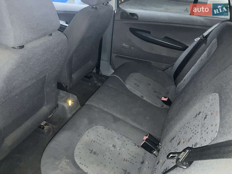 Універсал Skoda Fabia 2003 в Львові