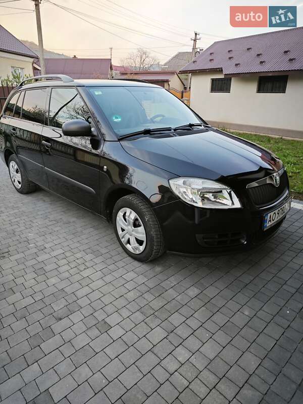 Универсал Skoda Fabia 2009 в 