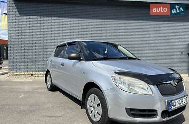 Хэтчбек Skoda Fabia 2008 в 