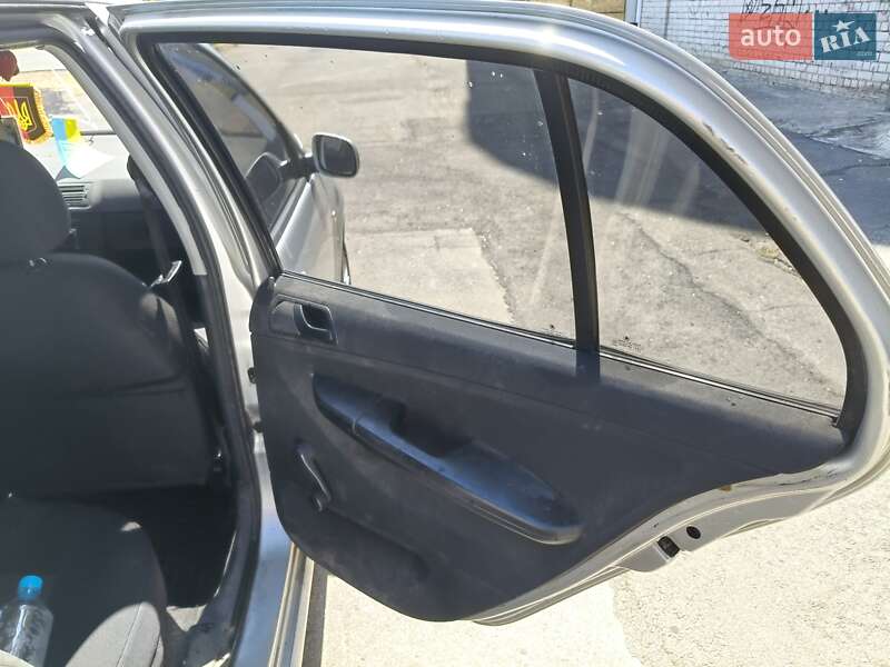 Хэтчбек Skoda Fabia 2005 в Арбузинке