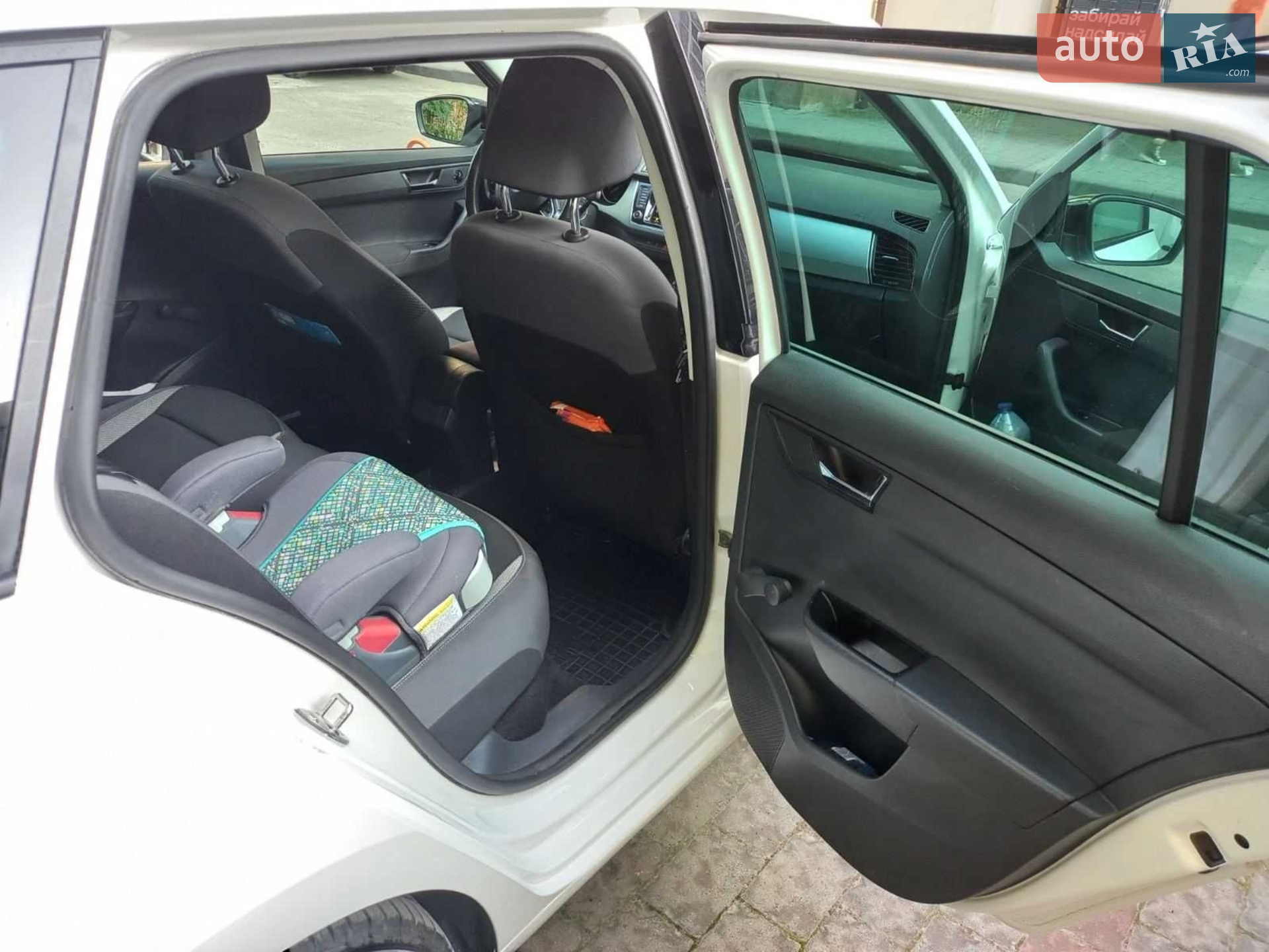 2016 Skoda Fabia - мініатюра 10