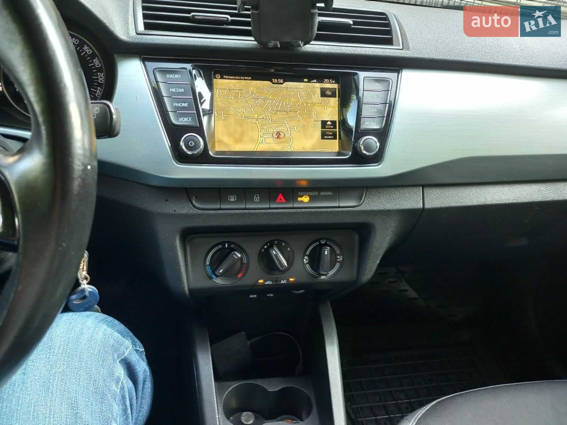 2016 Skoda Fabia - мініатюра 13