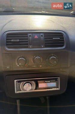 Хэтчбек Skoda Fabia 2008 в 