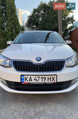 Хэтчбек Skoda Fabia 2016 в Киеве