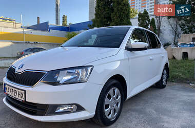 Хэтчбек Skoda Fabia 2016 в Киеве