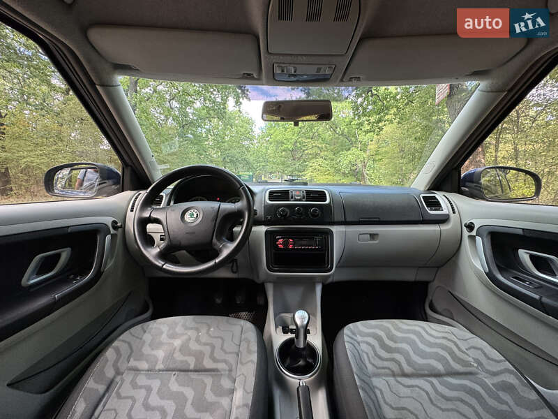 Хэтчбек Skoda Fabia 2007 в Днепре
