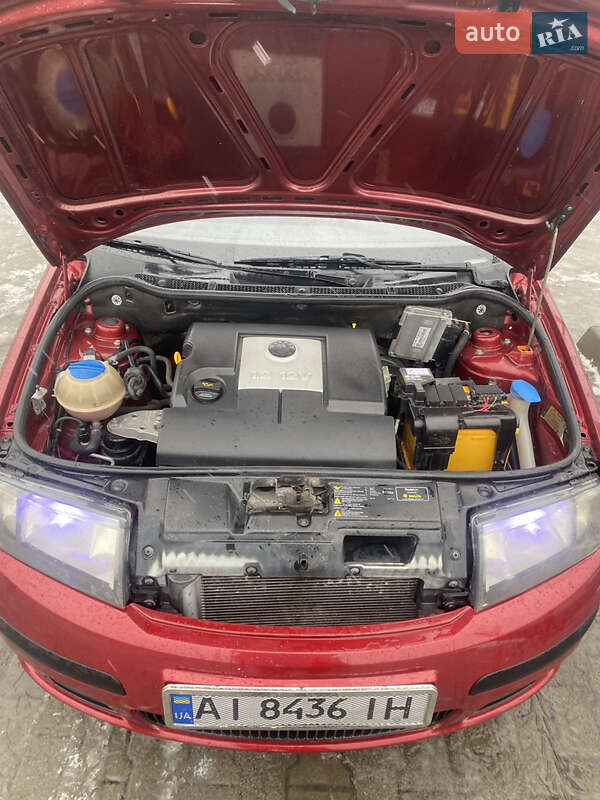 Хэтчбек Skoda Fabia 2006 в Вишневом фото 6 Хэтчбек Skoda Fabia 2006 в Вишневом
