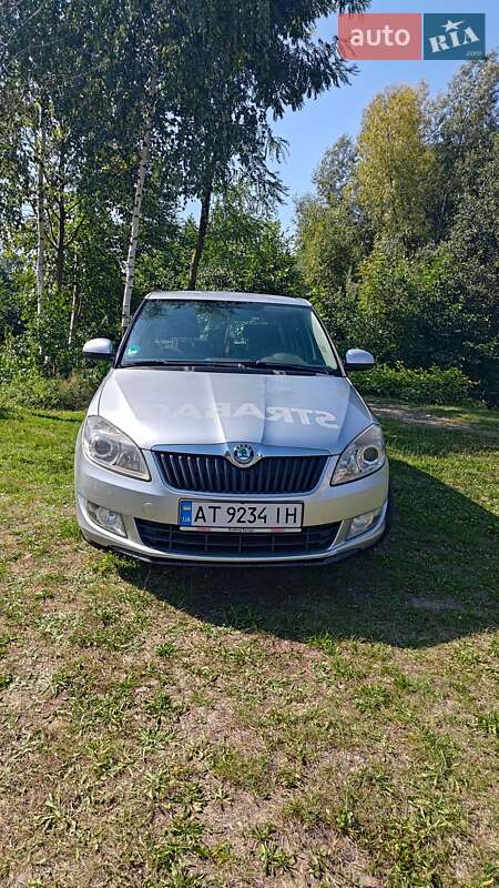 Універсал Skoda Fabia 2011 в Івано-Франківську