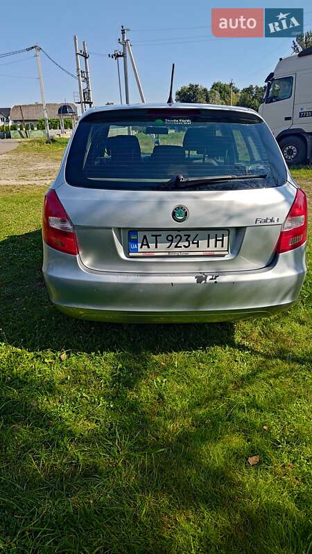 Універсал Skoda Fabia 2011 в Івано-Франківську