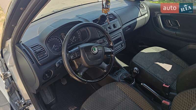 Універсал Skoda Fabia 2011 в Івано-Франківську