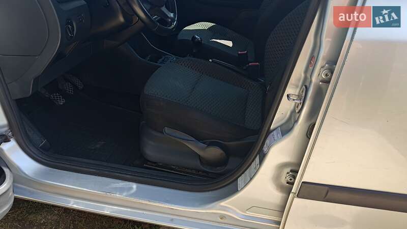 Універсал Skoda Fabia 2011 в Івано-Франківську