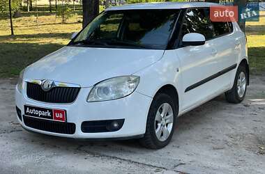Хэтчбек Skoda Fabia 2008 в Киеве
