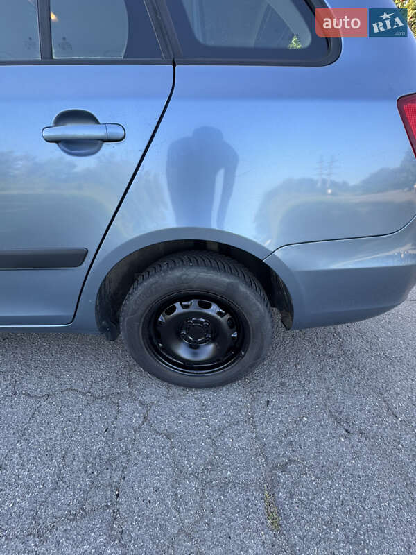 Универсал Skoda Fabia 2009 в Луцке