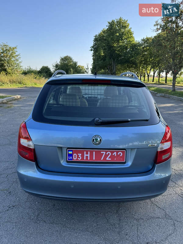 Универсал Skoda Fabia 2009 в Луцке