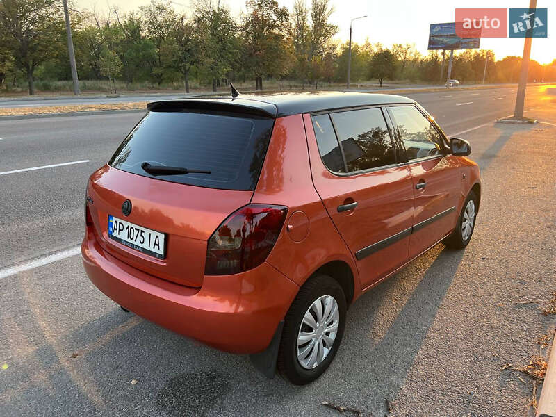 Хэтчбек Skoda Fabia 2007 в Запорожье