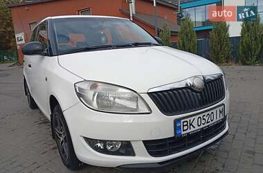 Хэтчбек Skoda Fabia 2011 в Ровно