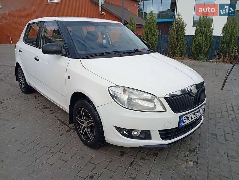 Хэтчбек Skoda Fabia 2011 в Ровно фото 31 Хэтчбек Skoda Fabia 2011 в Ровно