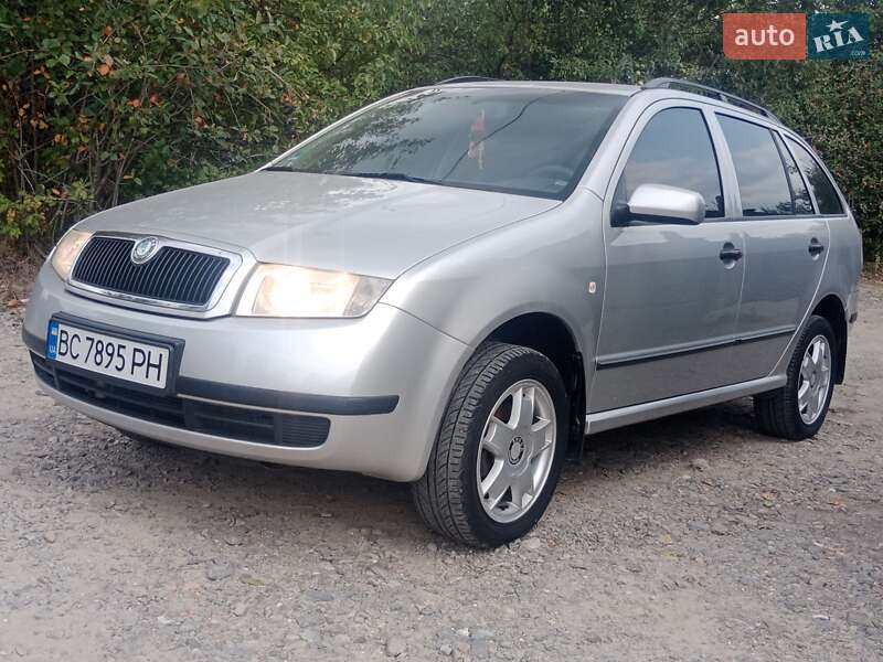 Седан Skoda Fabia 2003 в Трускавці