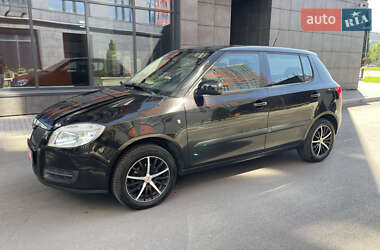 Хетчбек Skoda Fabia 2008 в  фото 15 Хетчбек Skoda Fabia 2008 в