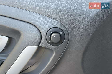 Хетчбек Skoda Fabia 2008 в  фото 37 Хетчбек Skoda Fabia 2008 в