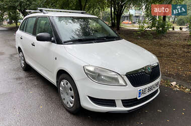 Універсал Skoda Fabia 2012 в Дніпрі