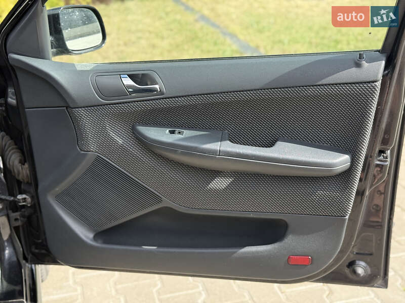 Хэтчбек Skoda Fabia 2006 в Луцке фото 36 Хэтчбек Skoda Fabia 2006 в Луцке