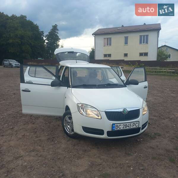 Хетчбек Skoda Fabia 2009 в Львові фото 15 Хетчбек Skoda Fabia 2009 в Львові