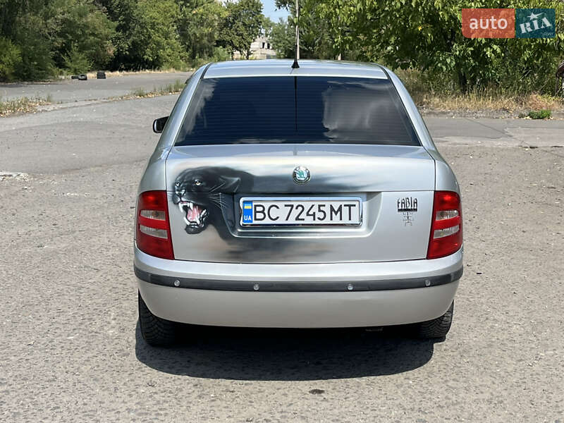 Седан Skoda Fabia 2001 в Кривом Роге