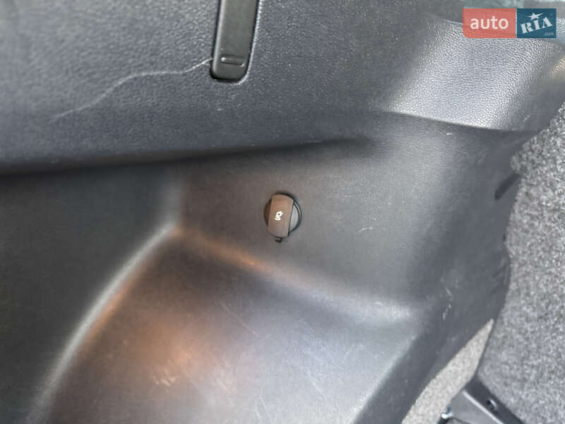 Універсал Skoda Fabia 2009 в Полтаві фото 55 Універсал Skoda Fabia 2009 в Полтаві