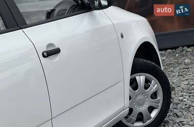 Хэтчбек Skoda Fabia 2009 в 