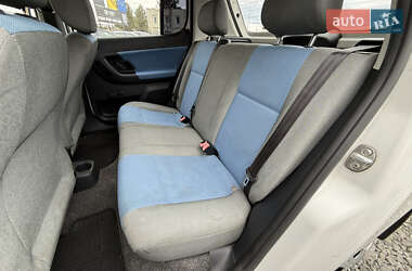 Хэтчбек Skoda Fabia 2009 в 
